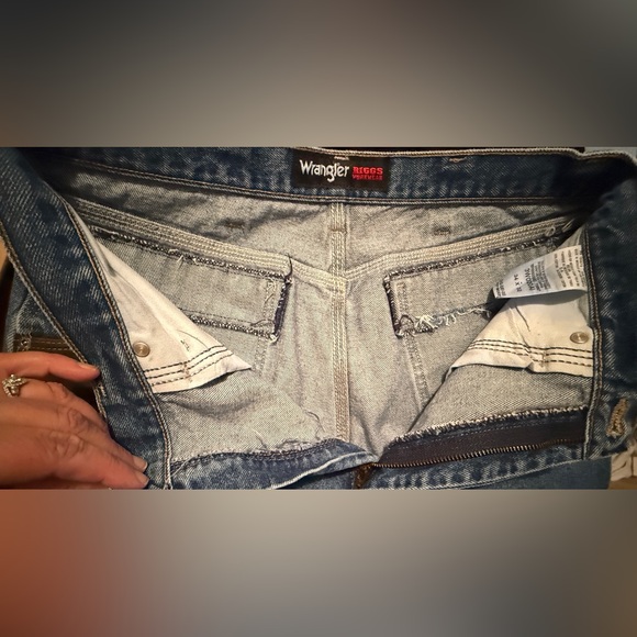 Wrangler Riggs workwear Men's Relaxed Fit Denim Jeans with Brown Accent - Picture 2 of 12